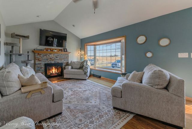 533 Bethany Road, Sycamore, IL 60178