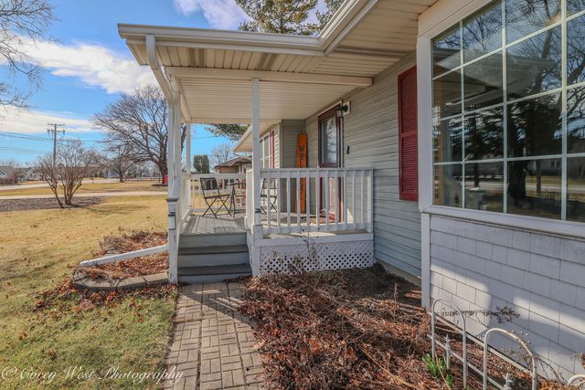 533 Bethany Road, Sycamore, IL 60178