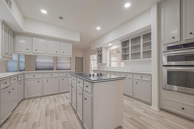 1015 Sugar Lakes Drive, Sugar Land, TX 77478