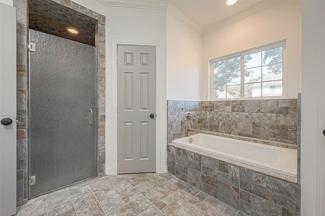 1015 Sugar Lakes Drive, Sugar Land, TX 77478