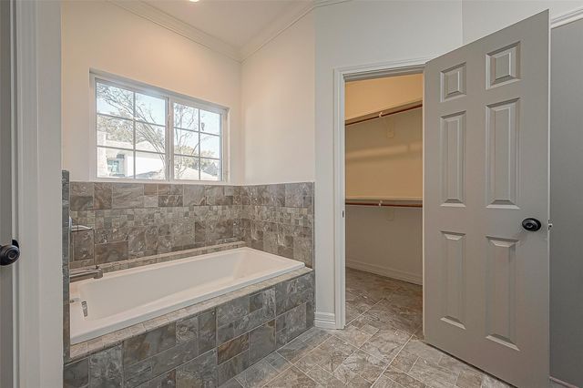 1015 Sugar Lakes Drive, Sugar Land, TX 77478