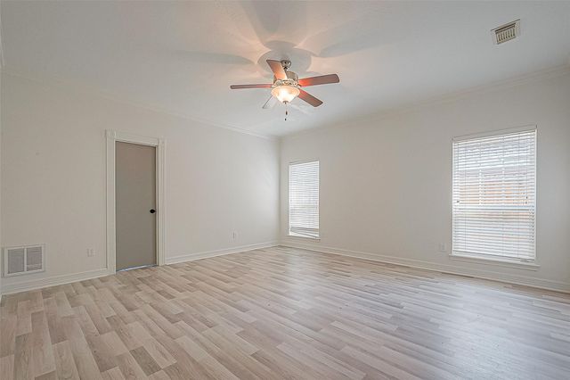 1015 Sugar Lakes Drive, Sugar Land, TX 77478