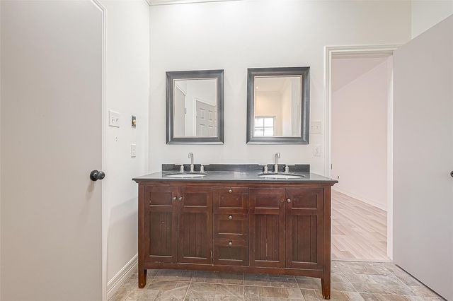 1015 Sugar Lakes Drive, Sugar Land, TX 77478