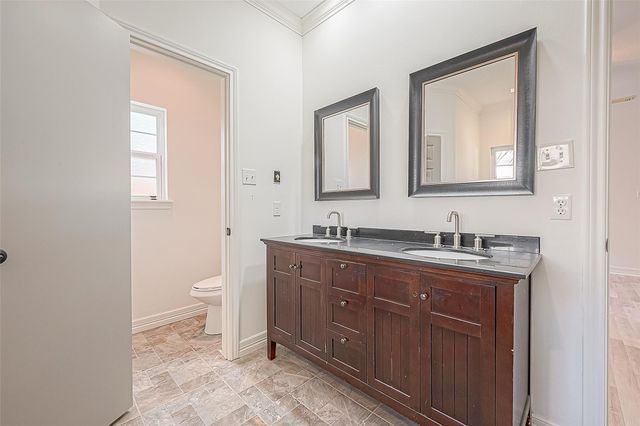 1015 Sugar Lakes Drive, Sugar Land, TX 77478