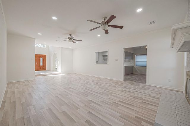 1015 Sugar Lakes Drive, Sugar Land, TX 77478