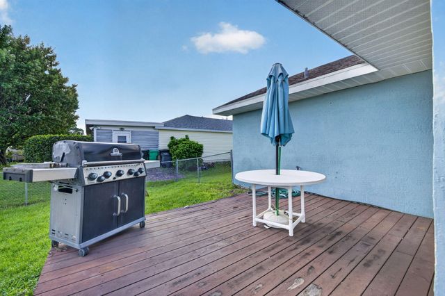 254 SW STARFISH Avenue, Port St. Lucie, Port St Lucie, FL 34984