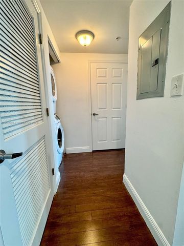 140 S Dixie Hwy 513, Hollywood, FL 33020