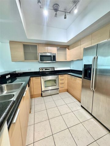 140 S Dixie Hwy 513, Hollywood, FL 33020