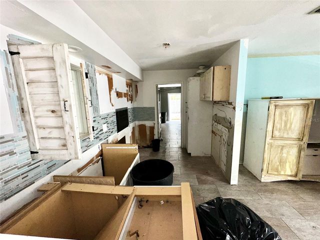 1703 CENTER ROAD, Terra Ceia, FL 34250