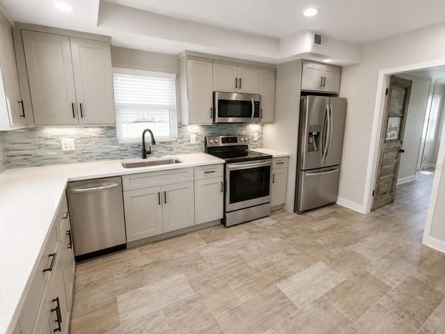 1703 CENTER ROAD, Terra Ceia, FL 34250