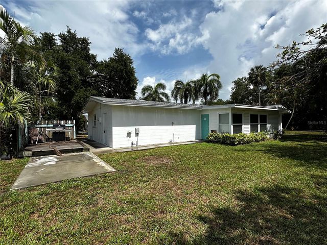 1703 CENTER ROAD, Terra Ceia, FL 34250
