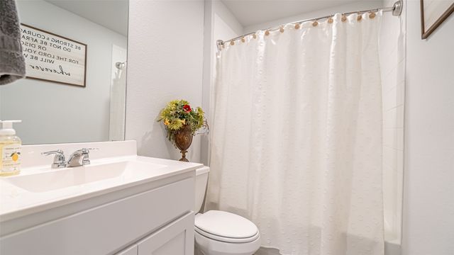 705 Basteen Lane, Justin, TX 76247