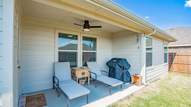 705 Basteen Lane, Justin, TX 76247