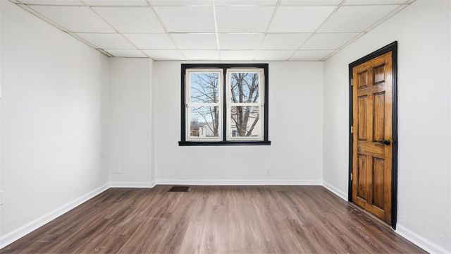 2512 Franklin St, Munhall, PA 15120