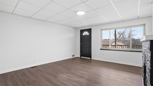 2512 Franklin St, Munhall, PA 15120