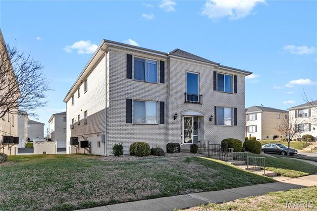 10022 Chardin Way 3, St Louis, MO 63128