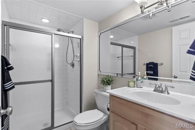 10022 Chardin Way 3, St Louis, MO 63128