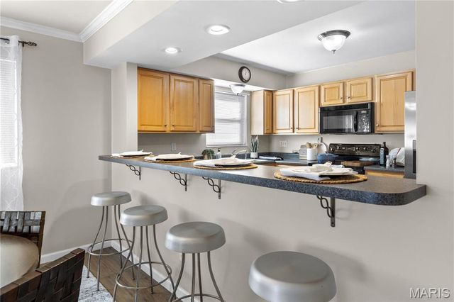 10022 Chardin Way 3, St Louis, MO 63128