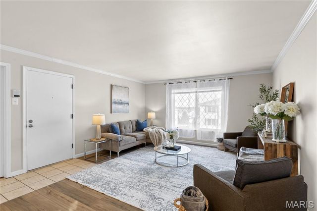 10022 Chardin Way 3, St Louis, MO 63128