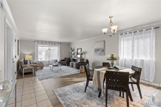 10022 Chardin Way 3, St Louis, MO 63128