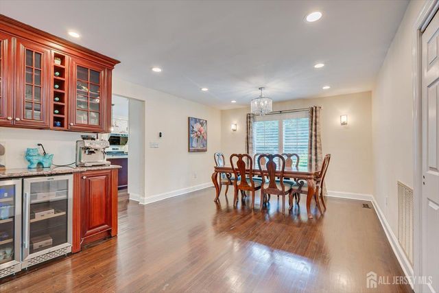 1 Mimosa Court, South Brunswick, NJ 08540