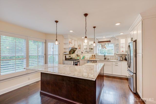 1 Mimosa Court, South Brunswick, NJ 08540