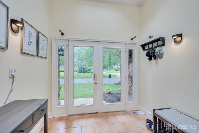1 Mimosa Court, South Brunswick, NJ 08540