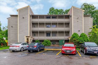 1199 Grafton St 92, Worcester, MA 01604