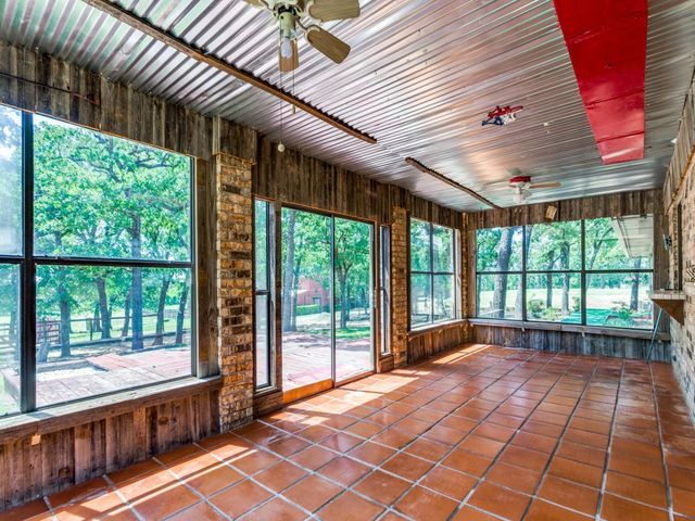 5403 Oakridge Road, Joshua, TX 76058