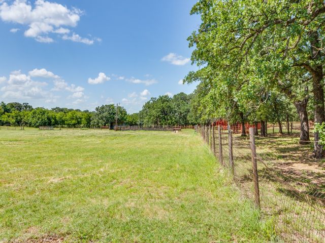 5403 Oakridge Road, Joshua, TX 76058