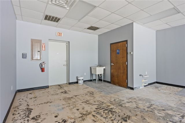 9512 S Padre Island Dr 106, Corpus Christi, TX 78418