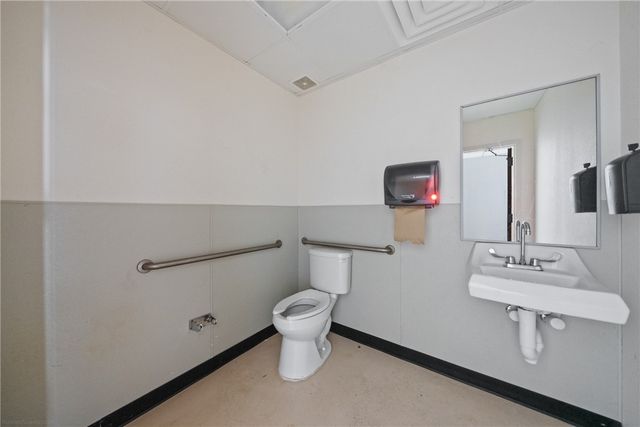 9512 S Padre Island Dr 106, Corpus Christi, TX 78418