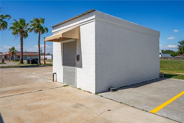 9512 S Padre Island Dr 106, Corpus Christi, TX 78418