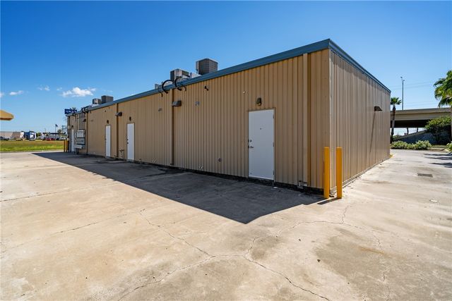 9512 S Padre Island Dr 106, Corpus Christi, TX 78418