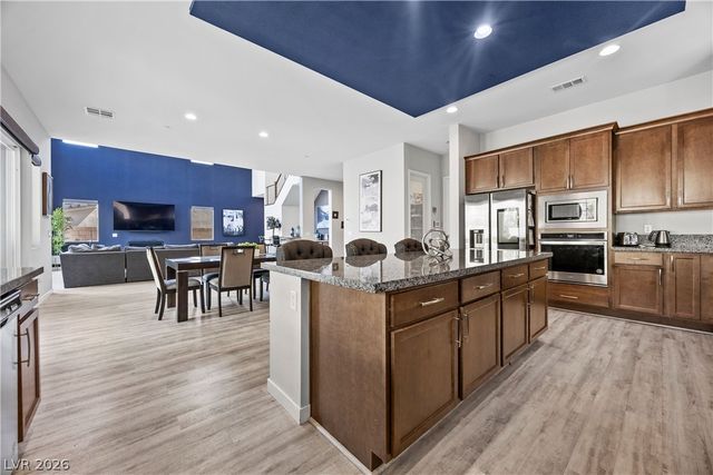 28 Vista Outlook Street, Henderson, NV 89011