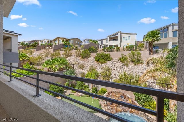 28 Vista Outlook Street, Henderson, NV 89011