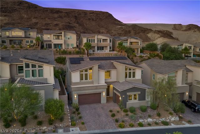 28 Vista Outlook Street, Henderson, NV 89011