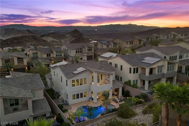 28 Vista Outlook Street, Henderson, NV 89011