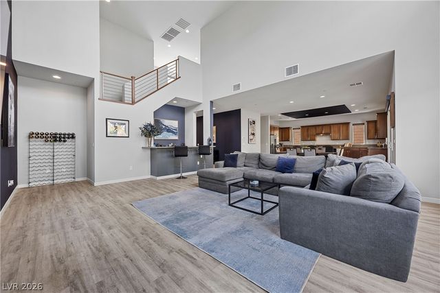 28 Vista Outlook Street, Henderson, NV 89011