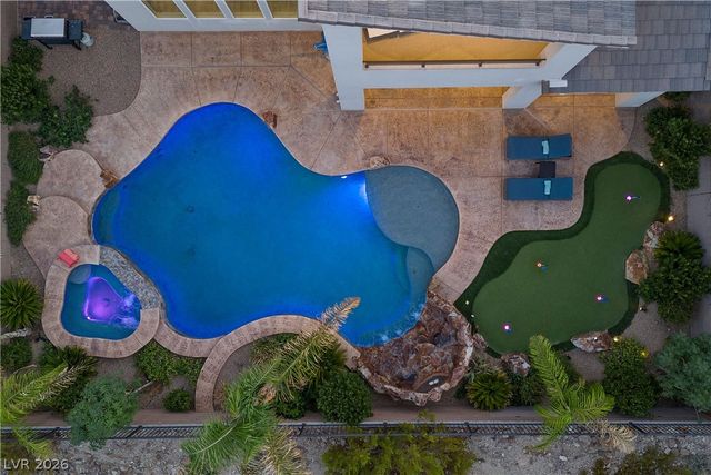 28 Vista Outlook Street, Henderson, NV 89011