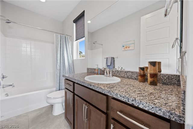 28 Vista Outlook Street, Henderson, NV 89011