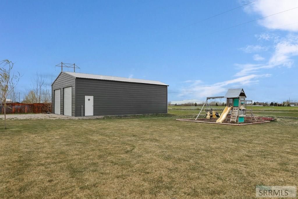 Image 12 of property listing at 179 N 4032 E, Rigby, ID 83442