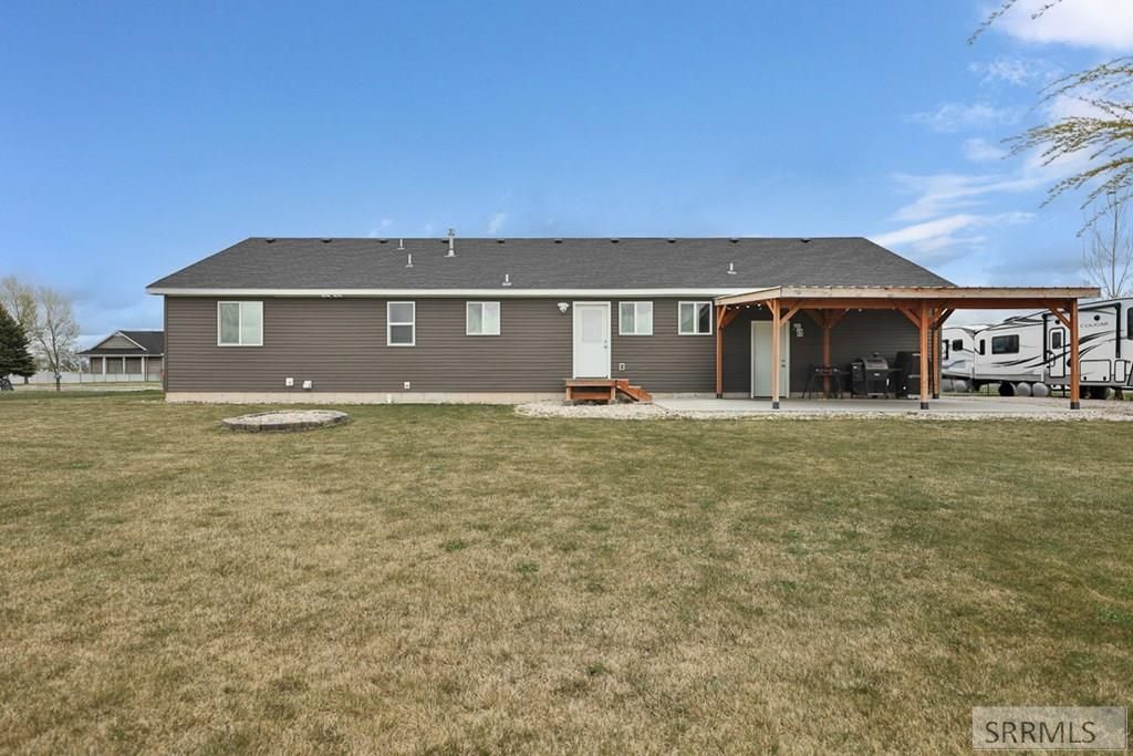 Image 7 of property listing at 179 N 4032 E, Rigby, ID 83442