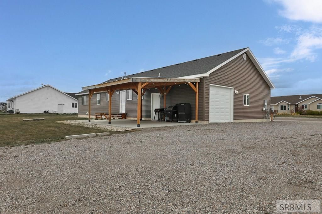 Image 9 of property listing at 179 N 4032 E, Rigby, ID 83442
