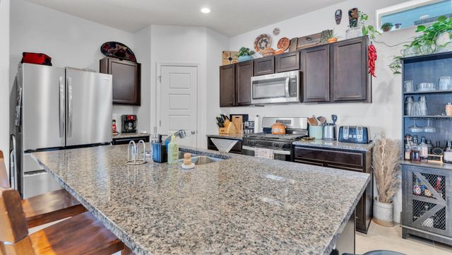 1824 Villa Contesa, Los Lunas, NM 87031