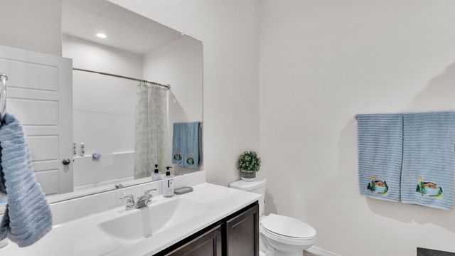 1824 Villa Contesa, Los Lunas, NM 87031