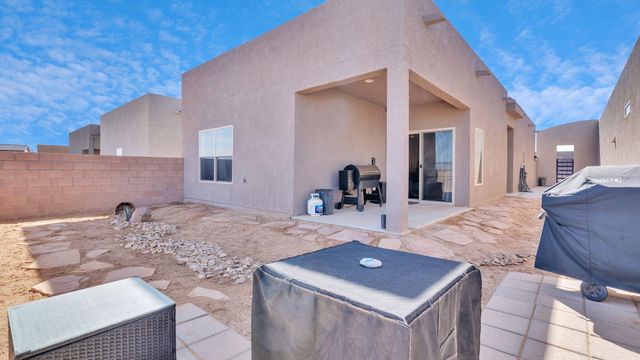 1824 Villa Contesa, Los Lunas, NM 87031