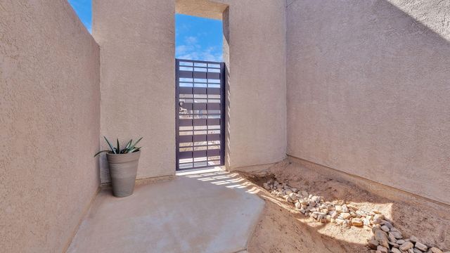 1824 Villa Contesa, Los Lunas, NM 87031