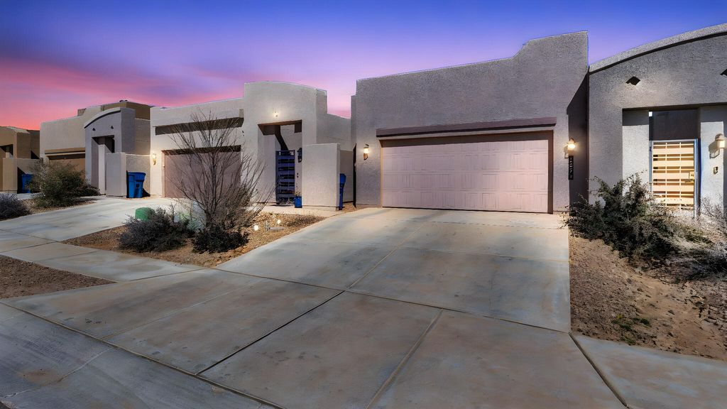 1824 Villa Contesa, Los Lunas, NM 87031