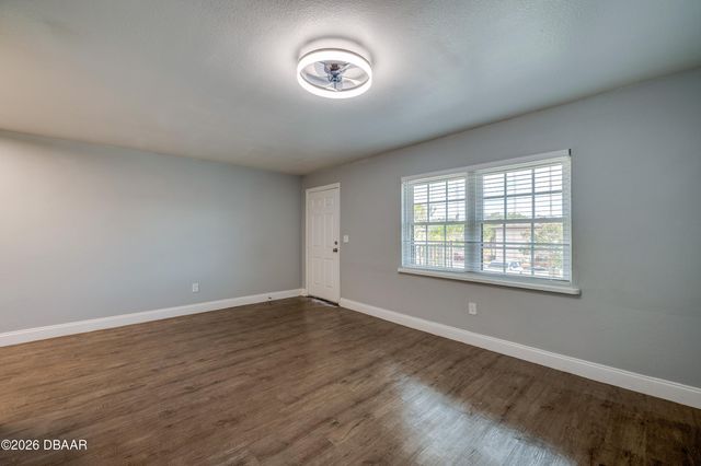 1290 9th St Apt 205, Daytona Beach, FL 32117